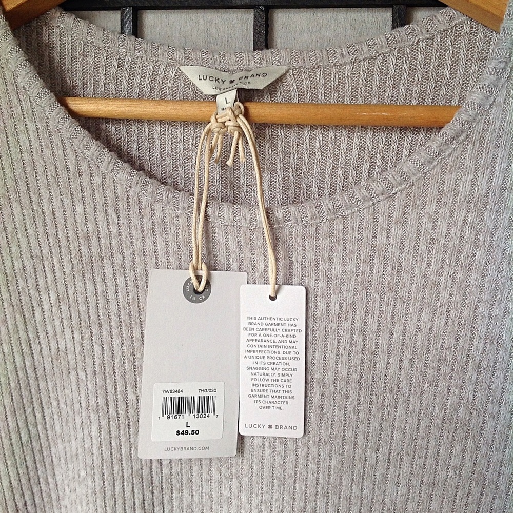 🍀 Lucky Brand 🍀 Super Soft Ribbed Ruffle Top - Picture 8 of 8